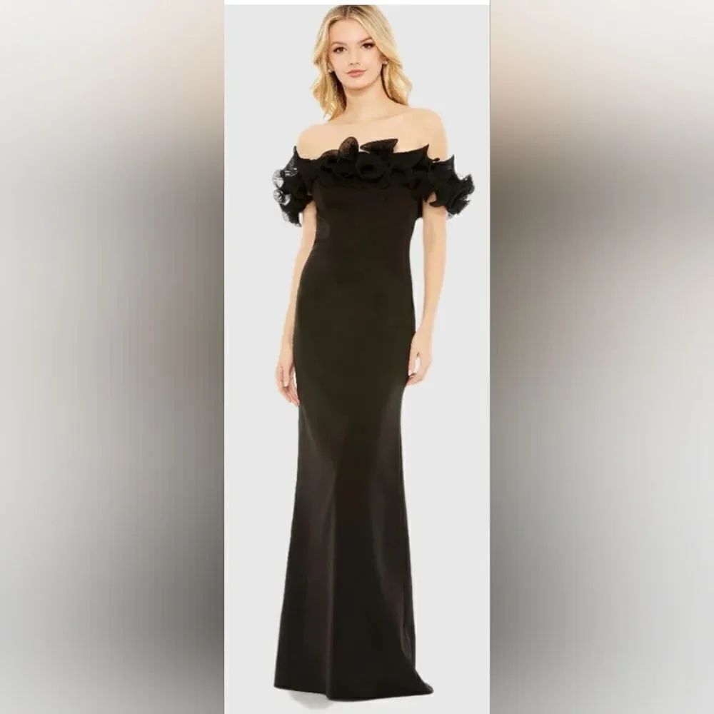 Mac Duggal 49643 Off the Shoulder Ruffle Detail Column Gown NWOT size 2 Black